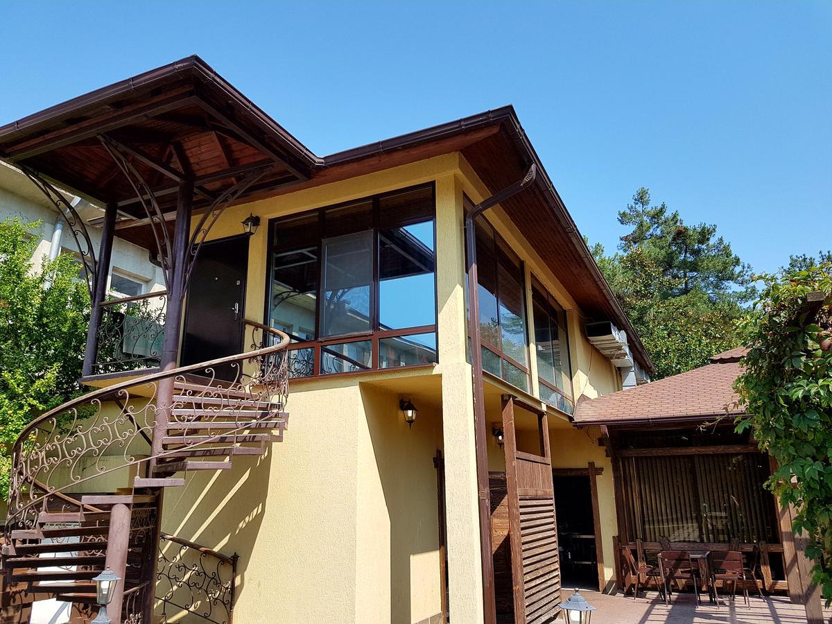 Guest House Black Sea Pizunda Exterior foto
